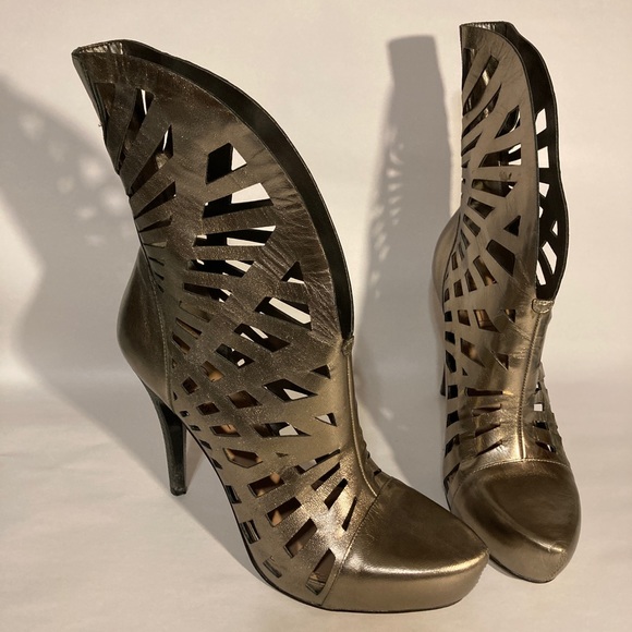 Rachel Roy gold booties, size 8.5 - Picture 2 of 8